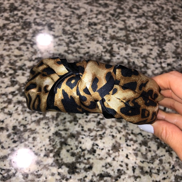 Set of 4 Headbands - Picture 5 of 5